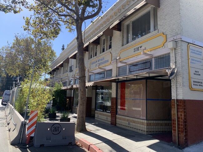 Primary Photo - 1385 Lincoln Ave
