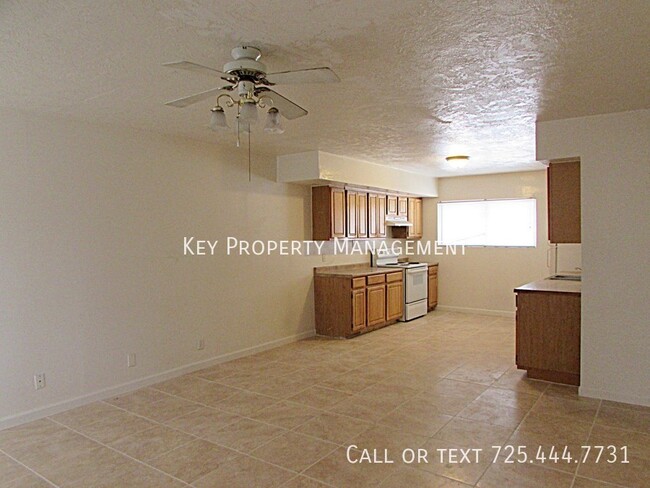 Building Photo - 2 BED 1 BATH CONDO NEAR STRATOSPHERE WITH ...