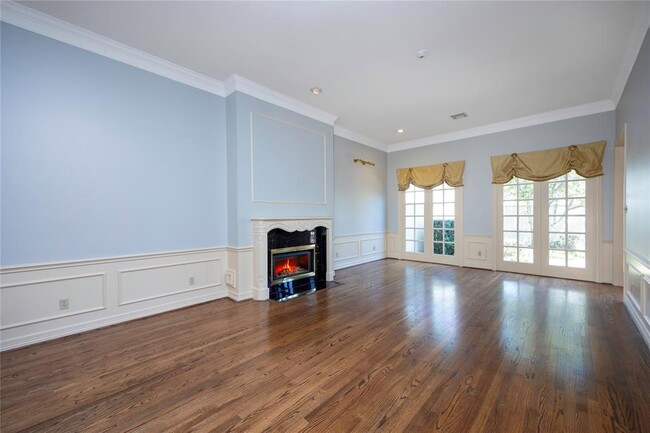 Building Photo - 1536 Potomac Dr