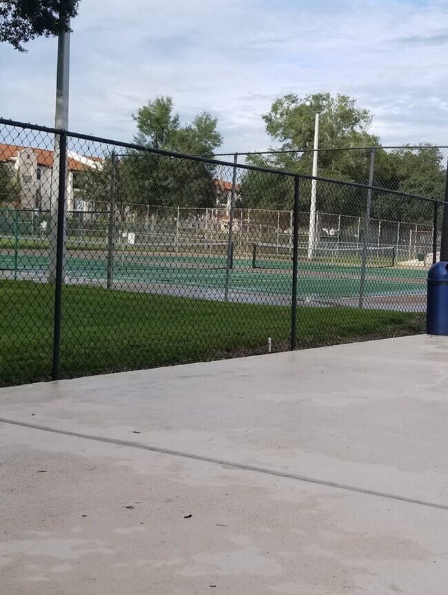 Building Photo - 3274 S Semoran Blvd