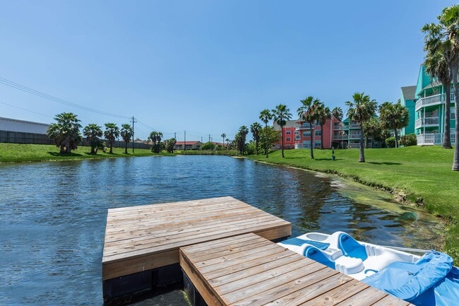 PADDLE BOARD RENTALS - Residence at West Beach