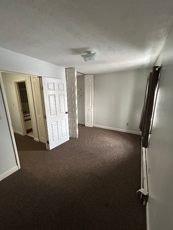 Building Photo - 1512 1st St E