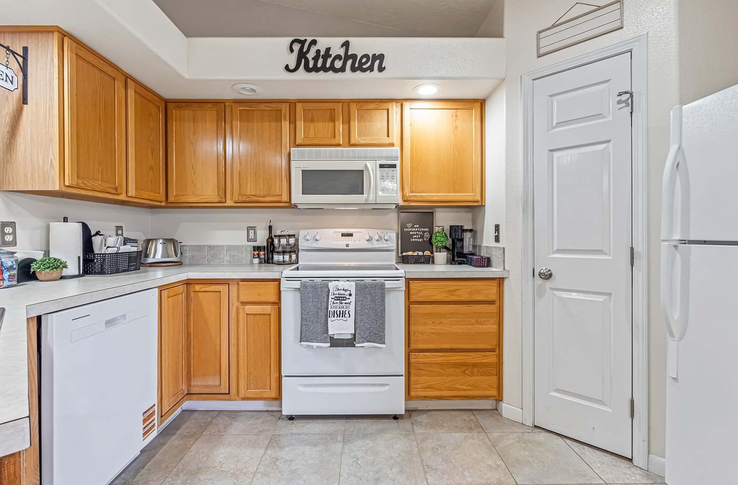 Building Photo - 727 W Clark Ave