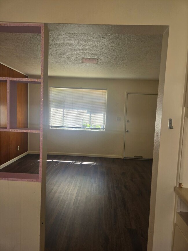 Building Photo - Zuni 4608