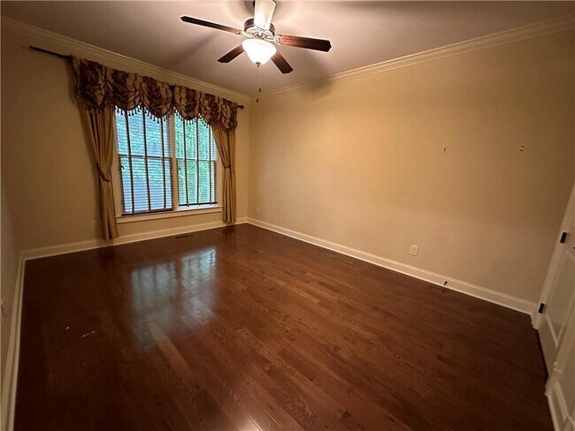 Building Photo - 510 Lake Medlock Dr