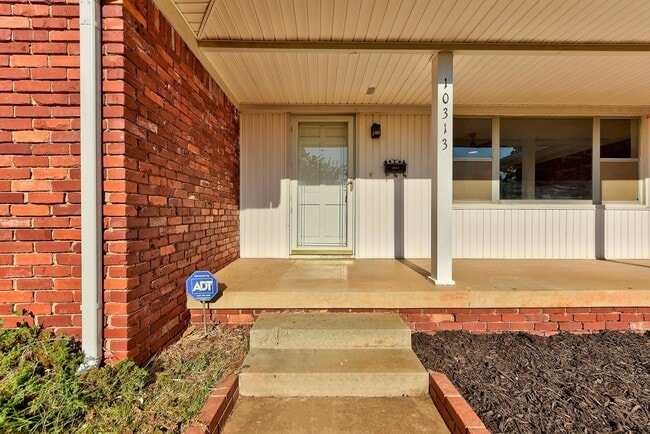 Building Photo - 10313 Whitehaven Rd