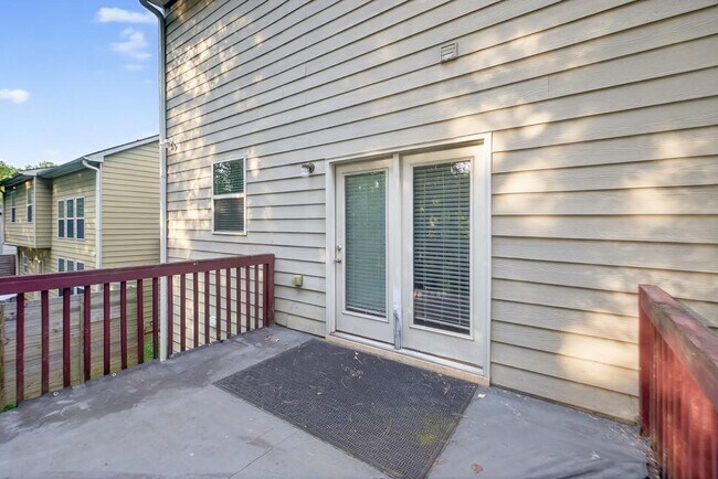 Building Photo - 1766 Stoney Chase Dr