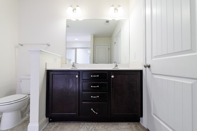 Building Photo - Beautiful home in Cleveland Springs