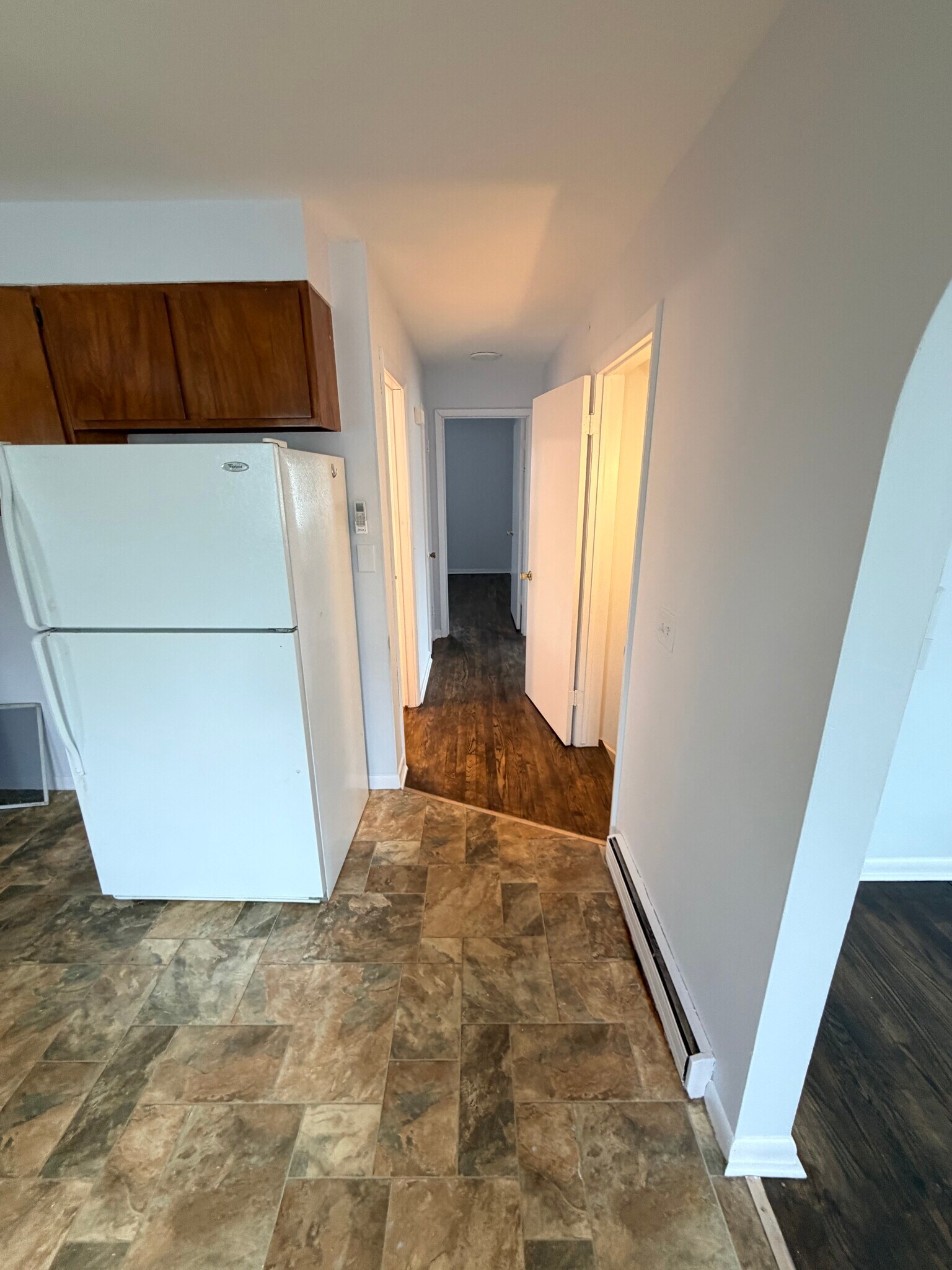 Building Photo - 528 King St