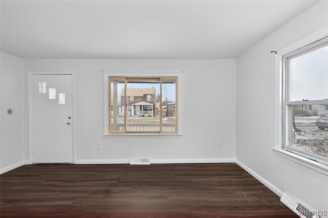 Building Photo - 3028 Welch Ave