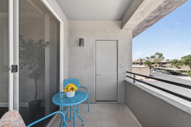 Building Photo - 7009 E Acoma Dr