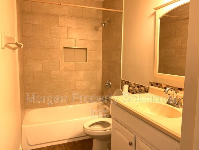 Building Photo - 9981 Triple Crown Cir