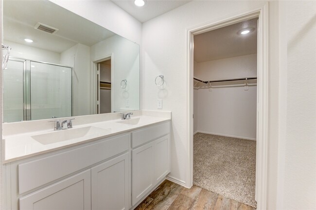 Building Photo - 30507 Carter Cv