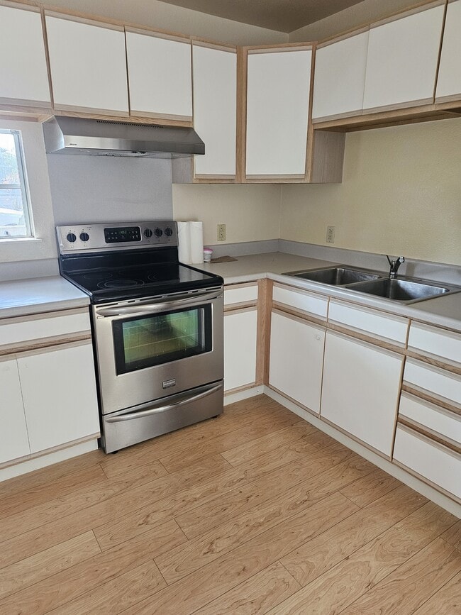 Building Photo - 95-1045-1045 Kaapeha St