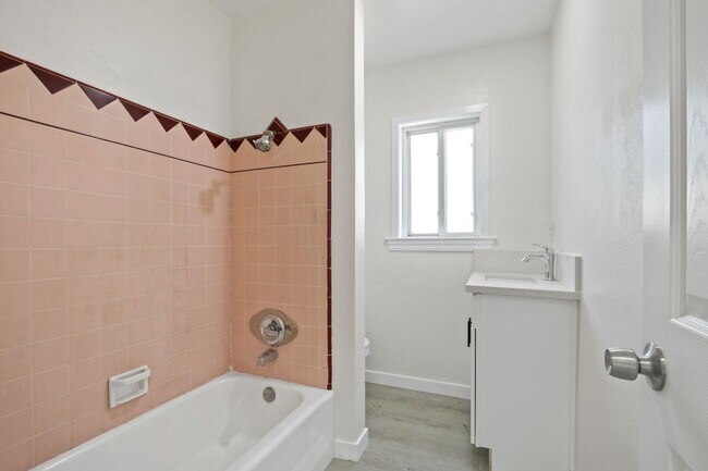 Building Photo - 2348 Revere Ave