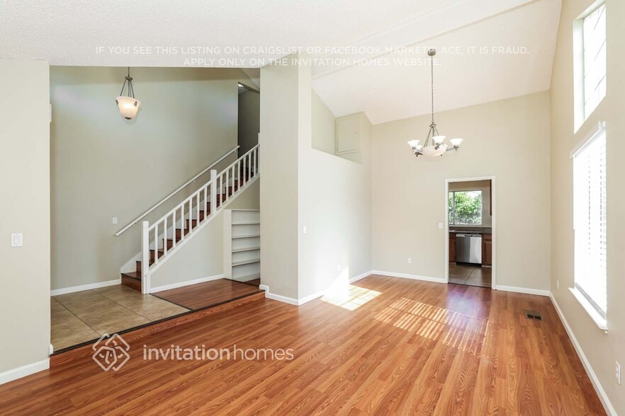 Building Photo - 4886 Birkdale Cir
