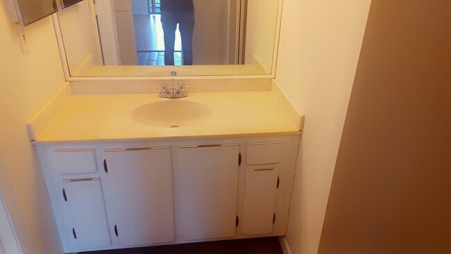 Building Photo - 6301 N University Dr