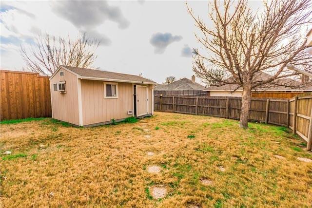 Building Photo - 8281 Durham Dr
