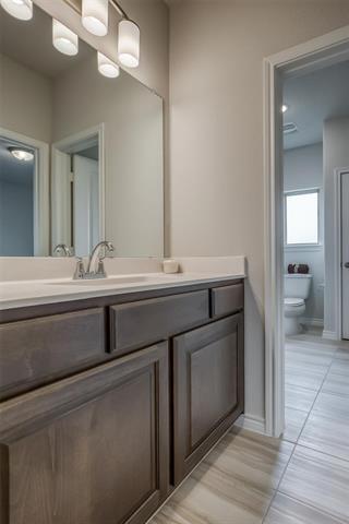 Building Photo - 332 Cowling Dr