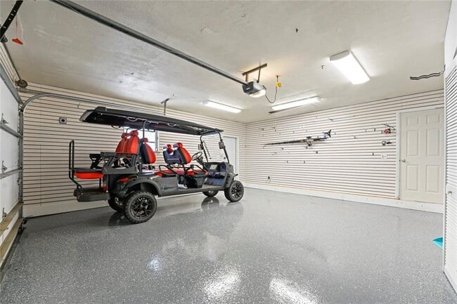 Building Photo - 1120 E Tropical Way