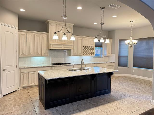 Building Photo - 1610 Singing Water Dr