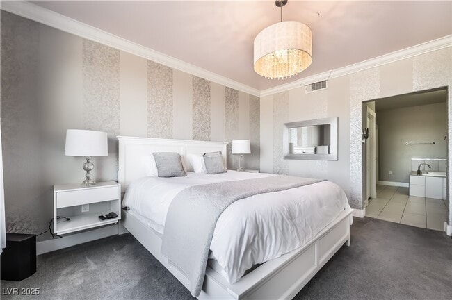 Building Photo - 2555 Hampton Rd