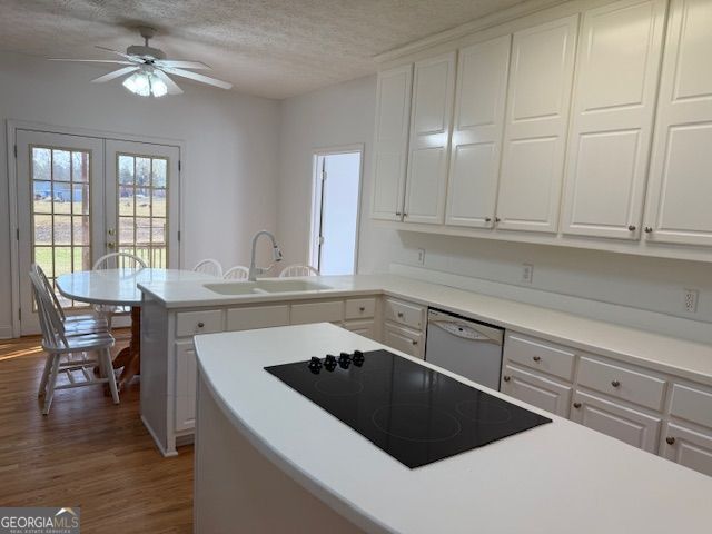 Building Photo - 128 Russell Dr