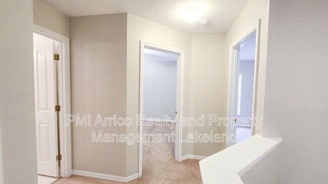 Building Photo - 6955 Lake Eaglebrooke Dr