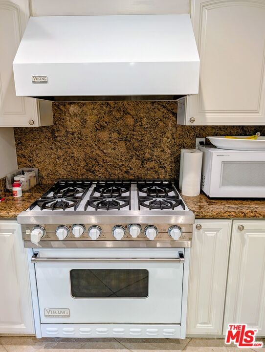 Building Photo - 430 Via Colinas