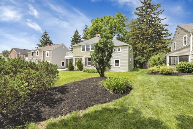 Building Photo - 2615 Northwest Blvd