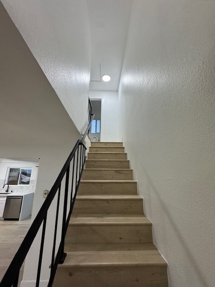 Building Photo - 8402 Larson Ave