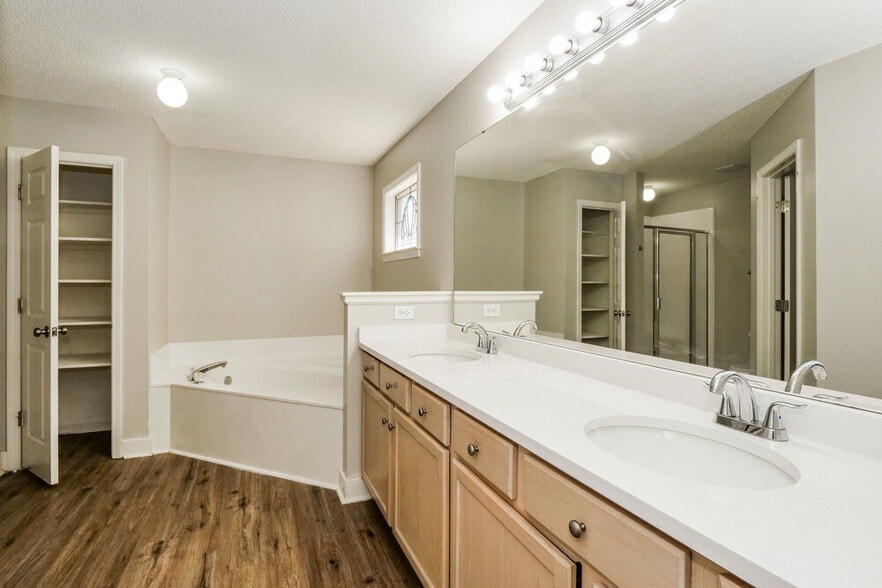 Building Photo - 4455 Jonsey Ln