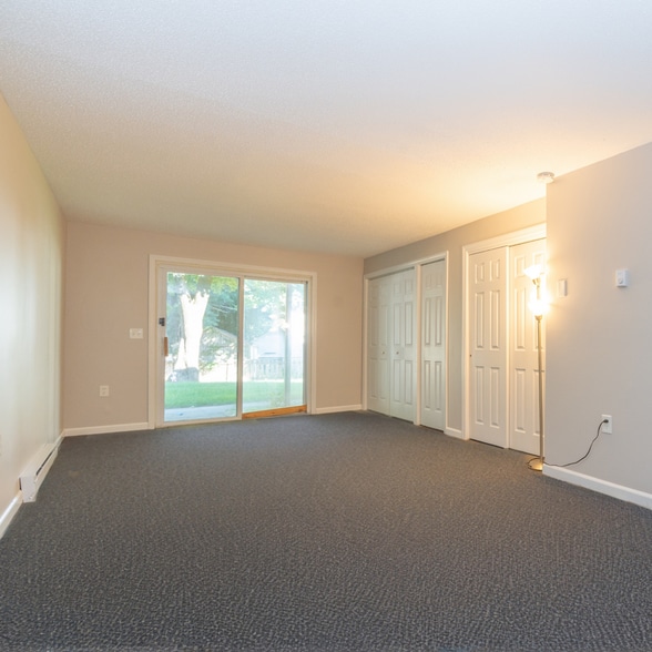 Building Photo - 537 Boswell Ave