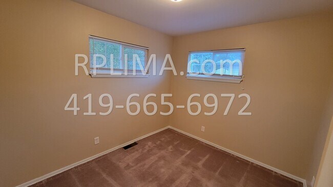 Building Photo - 540 S Collins Ave