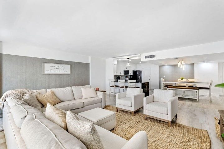 Building Photo - 3750 Galt Ocean Dr