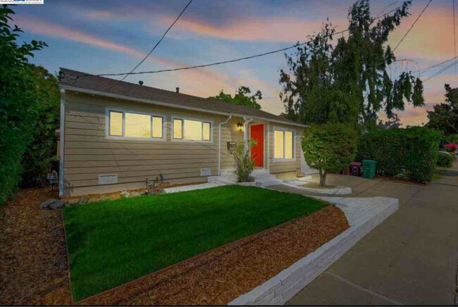 Primary Photo - 25973 Regal Ave