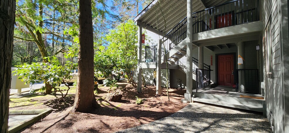 Primary Photo - 14620 NE 80th Pl