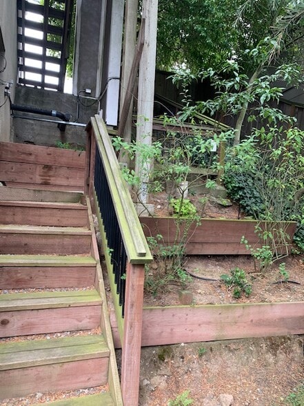 south stairs to street - 6415 Snake Rd