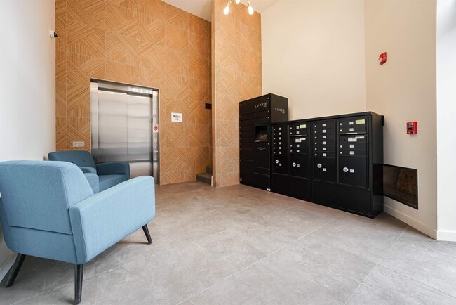 Building Photo - 333 Newark Ave