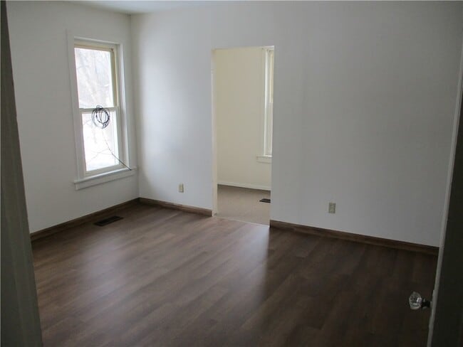 Building Photo - 15 Rowley Ave