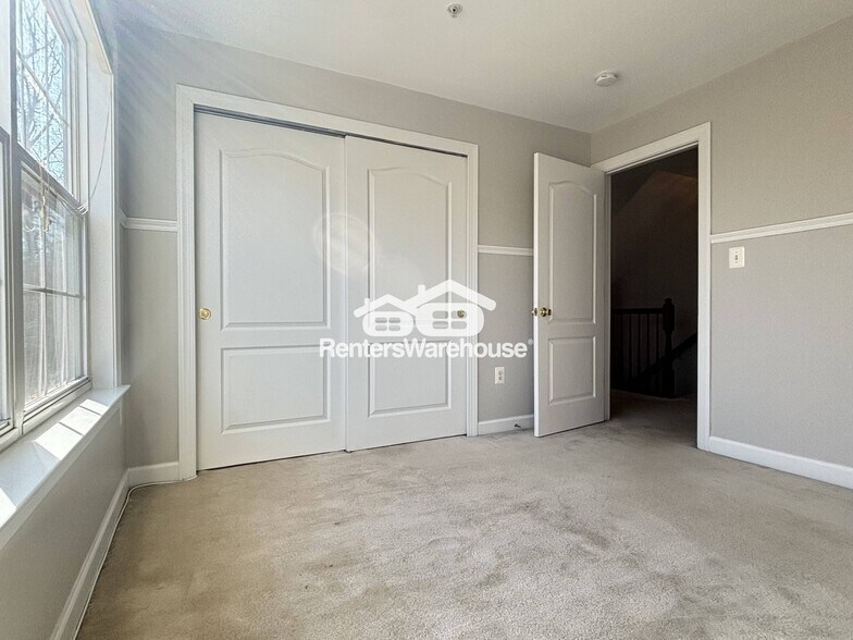 Building Photo - 3511 Carriage Walk Ln