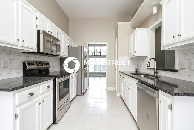 Building Photo - 2737 Aston Woods Ln