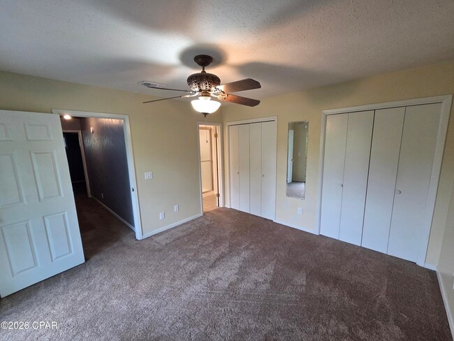 Building Photo - 7125 N Lagoon Dr