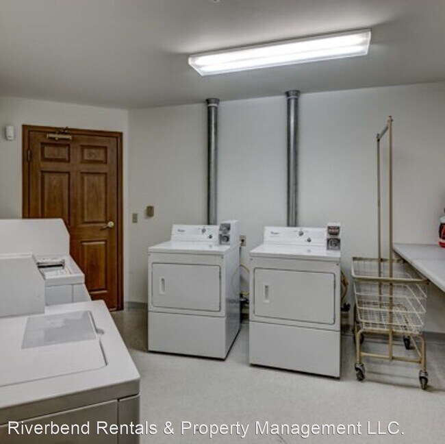 Building Photo - 4880 Otteson Ln
