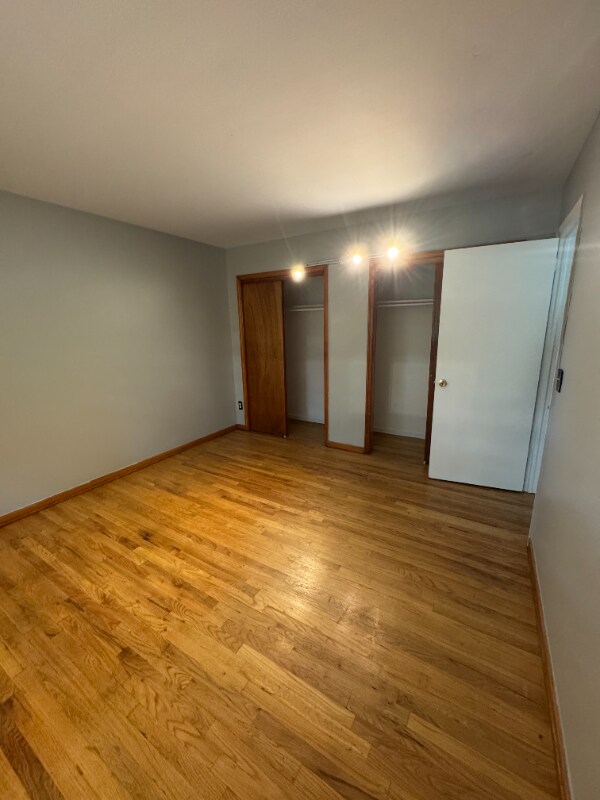 Building Photo - 713-715 Jaques Ave