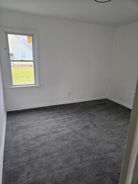 Building Photo - 16875 Lilac St
