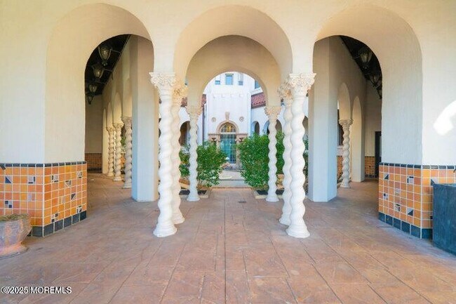 Building Photo - 400 Deal Lake Dr