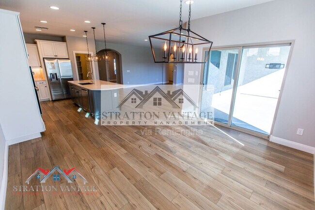 Building Photo - 6629 W Springfield Wy