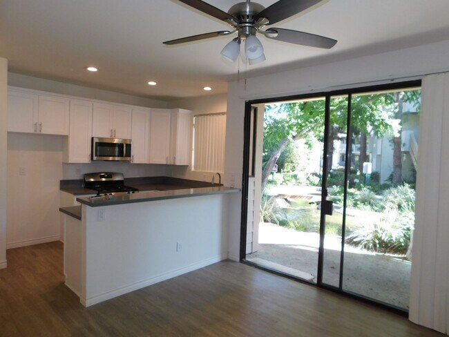 Building Photo - 1 Bedroom 1 Bathroom Downstairs Unit in Ga...