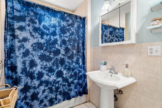 Building Photo - 1021 Dorchester Ave